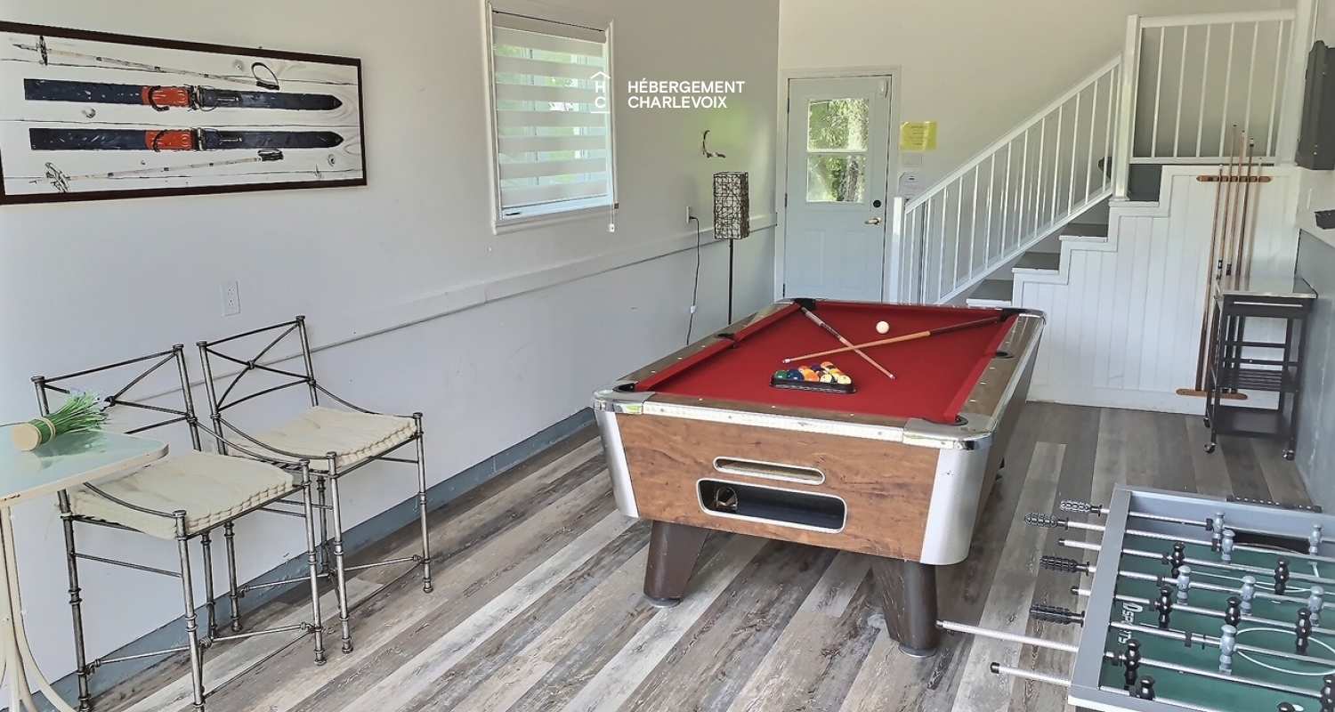 BOI-2 - Large chalet with billiards, spa and nature